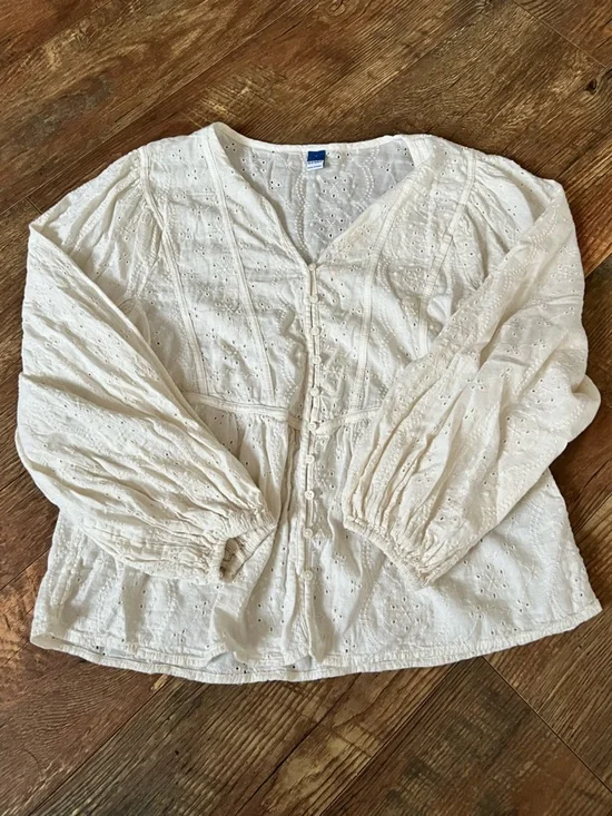 Old Navy Cream Eyelet Button-Front Peasant Blouse - Picture 1 of 6